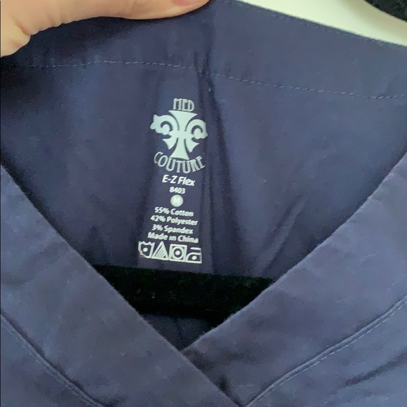 Scrub top - Picture 2 of 4